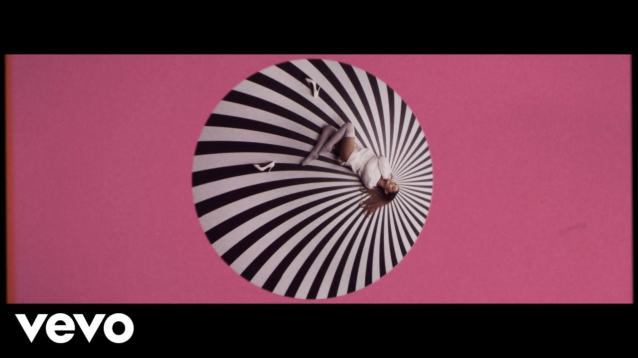Ariana Grande – Problem Ft. Iggy Azalea Ariana Grande – Problem